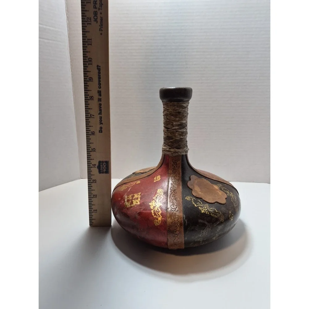 Vtg Italy Leather Covered Wine Bottle Decanter 